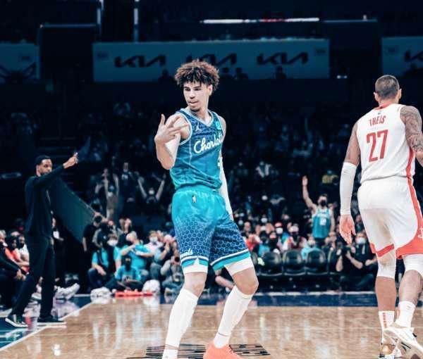 爱游戏APP-巴萨公布战毕巴大名单