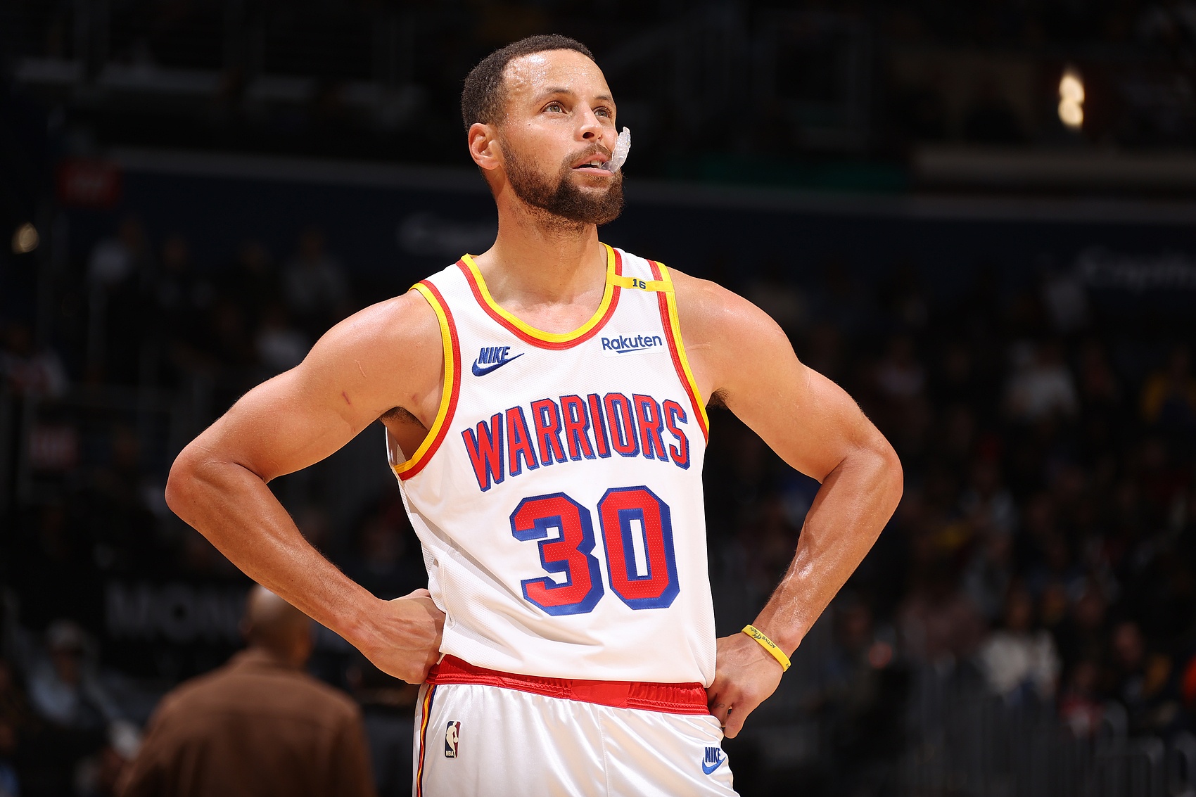 爱游戏APP-冲刺阶段止住颓势俄克拉荷马雷霆今夜手感冰凉，现场解说直呼：蒂姆在巴塞罗那比赛中赛事规则更新