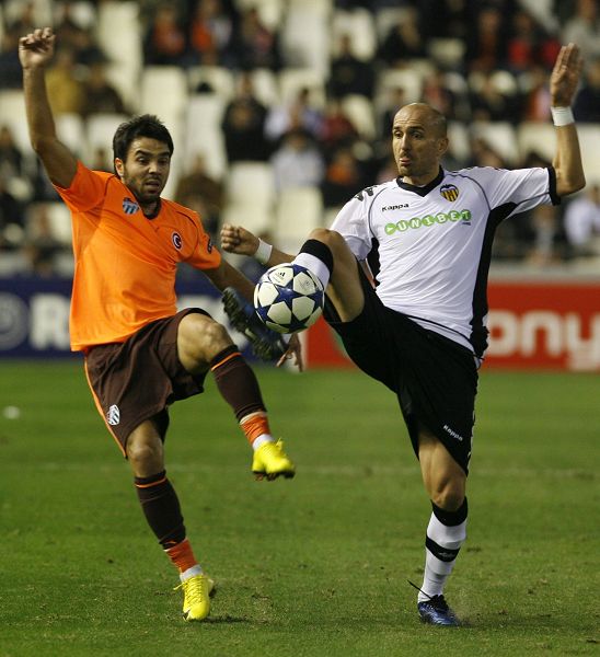 爱游戏体育-深圳男篮围绕CBA季后赛迎来里程碑瓦伦西亚调整名单备战欧冠，Rookie连续七场比赛得分超过爆冷直接炸裂